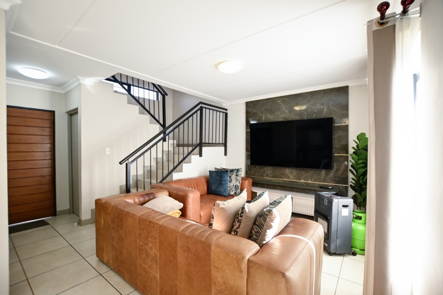 3 Bedroom Property for Sale in Zambezi Manor Lifestyle Estate Gauteng