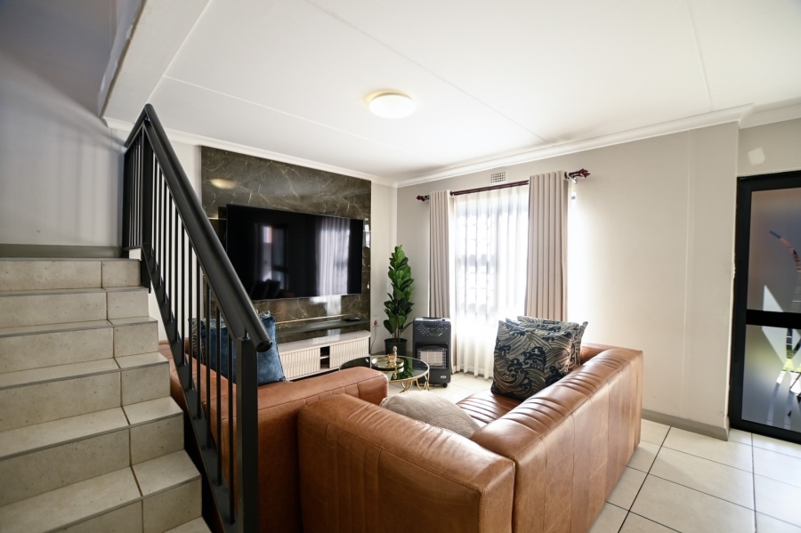 3 Bedroom Property for Sale in Zambezi Manor Lifestyle Estate Gauteng