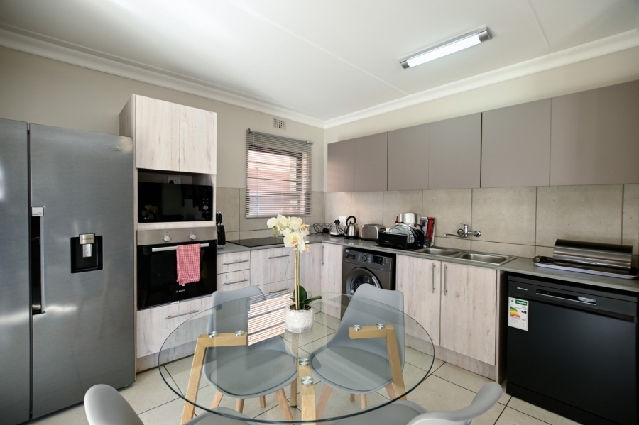 3 Bedroom Property for Sale in Zambezi Manor Lifestyle Estate Gauteng