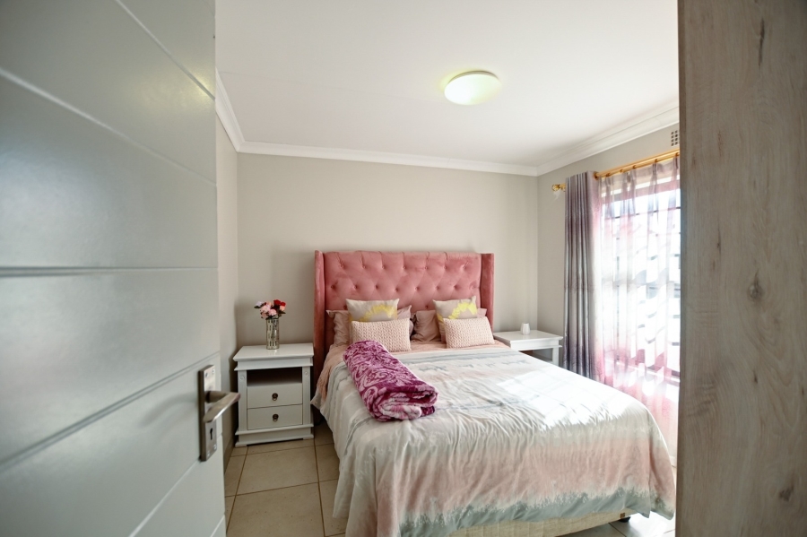 3 Bedroom Property for Sale in Zambezi Manor Lifestyle Estate Gauteng