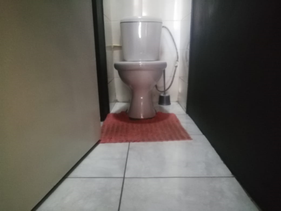 2 Bedroom Property for Sale in Pretoria Central Gauteng