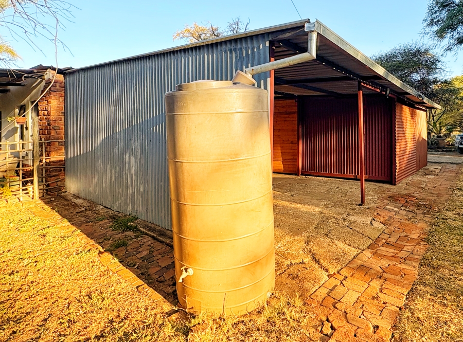 5 Bedroom Property for Sale in Bon Accord Gauteng