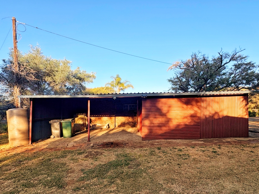 5 Bedroom Property for Sale in Bon Accord Gauteng