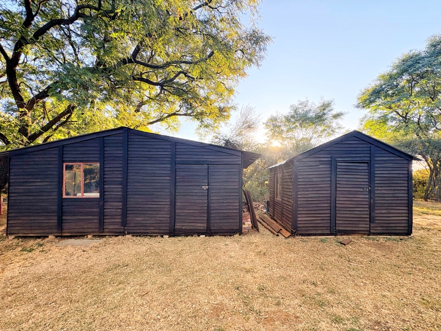 5 Bedroom Property for Sale in Bon Accord Gauteng