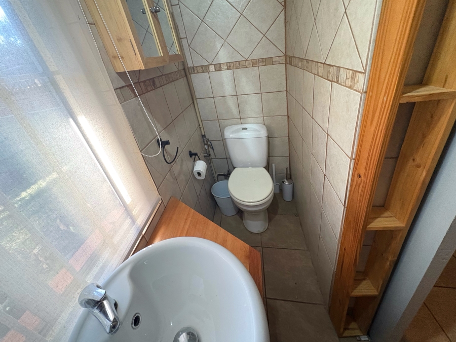 5 Bedroom Property for Sale in Bon Accord Gauteng