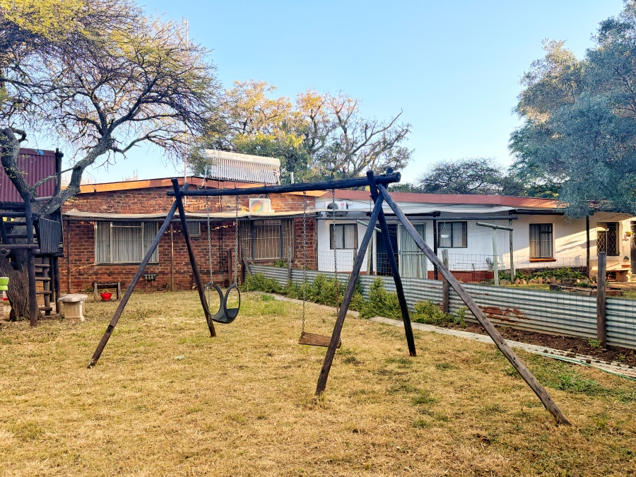 5 Bedroom Property for Sale in Bon Accord Gauteng