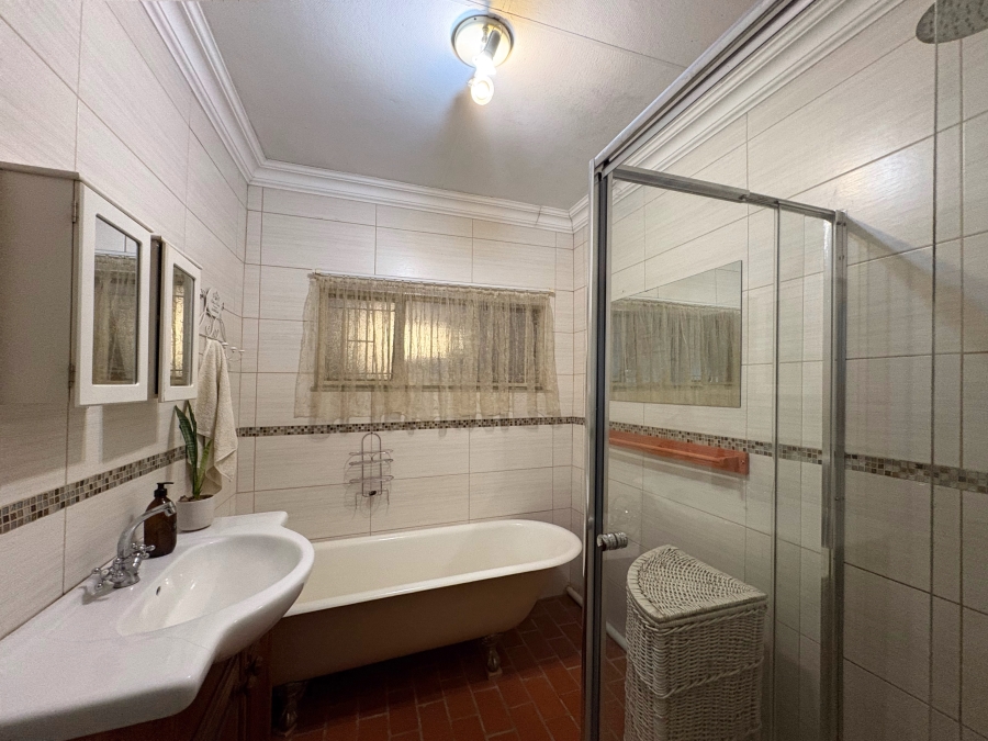 5 Bedroom Property for Sale in Bon Accord Gauteng