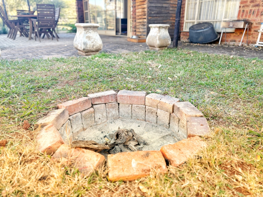 5 Bedroom Property for Sale in Bon Accord Gauteng