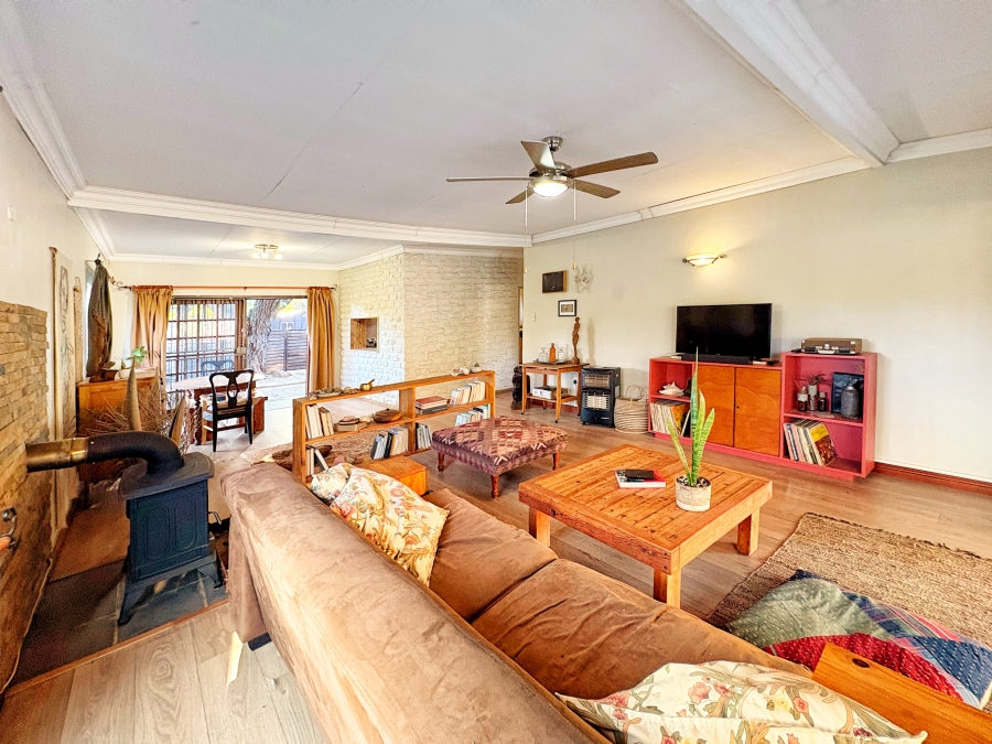 5 Bedroom Property for Sale in Bon Accord Gauteng