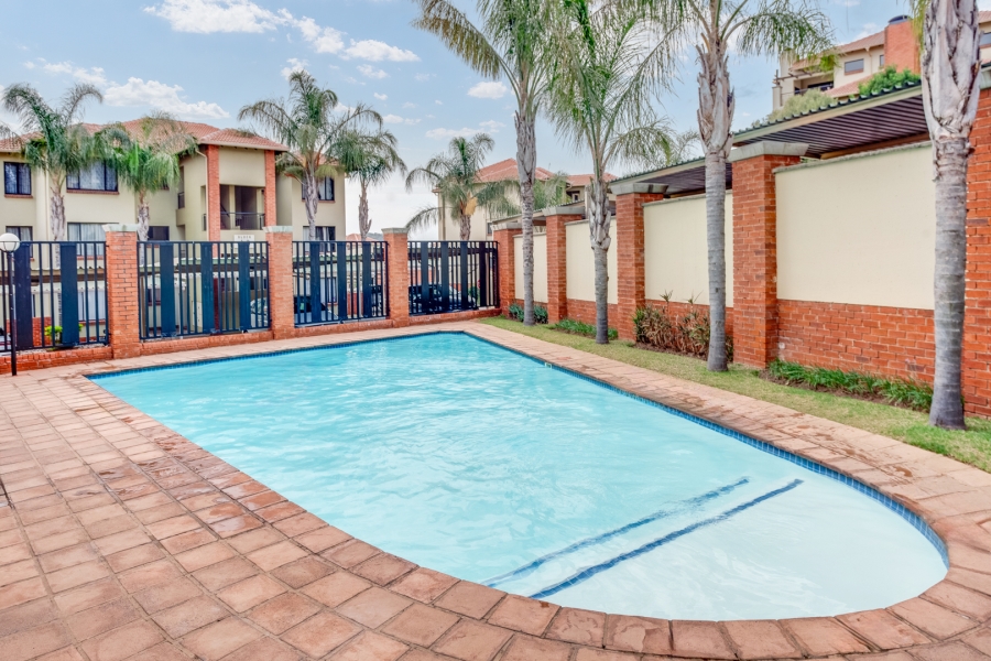 To Let 1 Bedroom Property for Rent in Sunninghill Gauteng