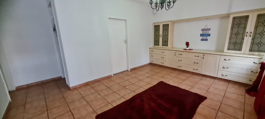 To Let 5 Bedroom Property for Rent in Edendale Gauteng
