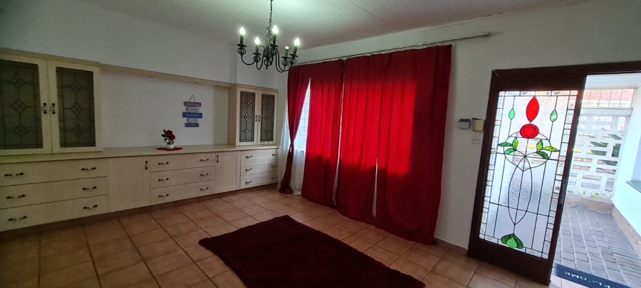 To Let 5 Bedroom Property for Rent in Edendale Gauteng