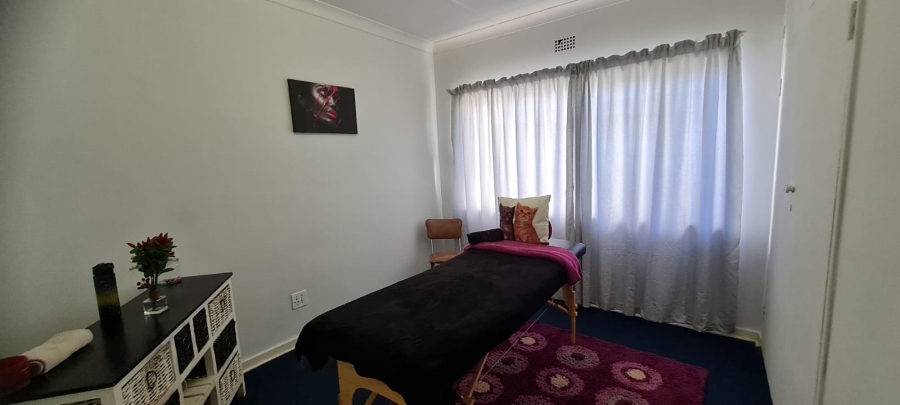 To Let 5 Bedroom Property for Rent in Edendale Gauteng