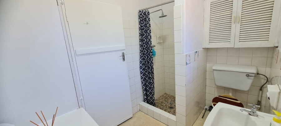 To Let 5 Bedroom Property for Rent in Edendale Gauteng