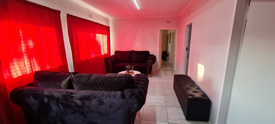 To Let 5 Bedroom Property for Rent in Edendale Gauteng