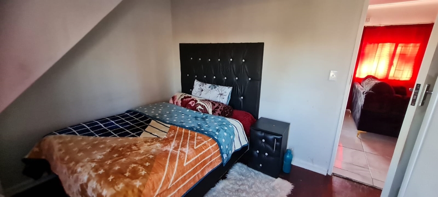 To Let 5 Bedroom Property for Rent in Edendale Gauteng