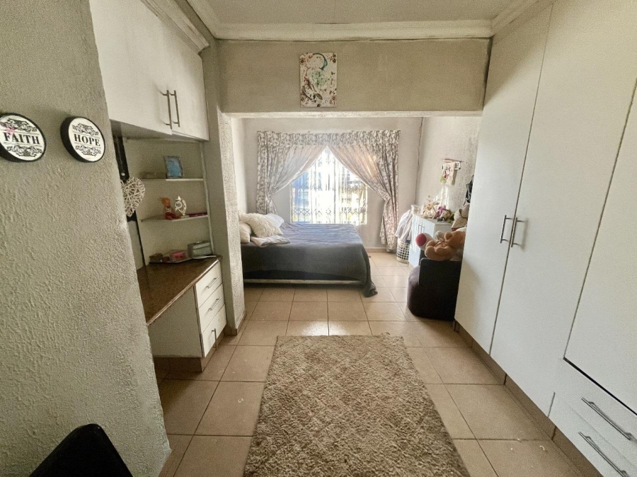 4 Bedroom Property for Sale in Brackenhurst Gauteng