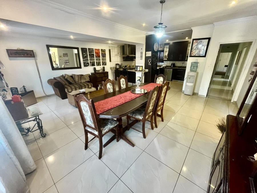 4 Bedroom Property for Sale in Brackenhurst Gauteng