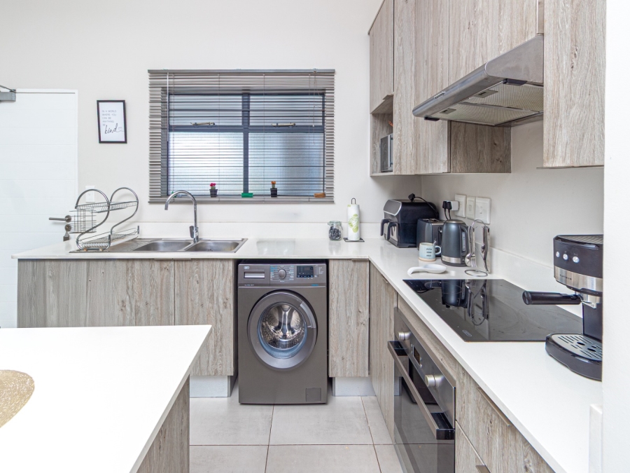 2 Bedroom Property for Sale in Morningside Gauteng
