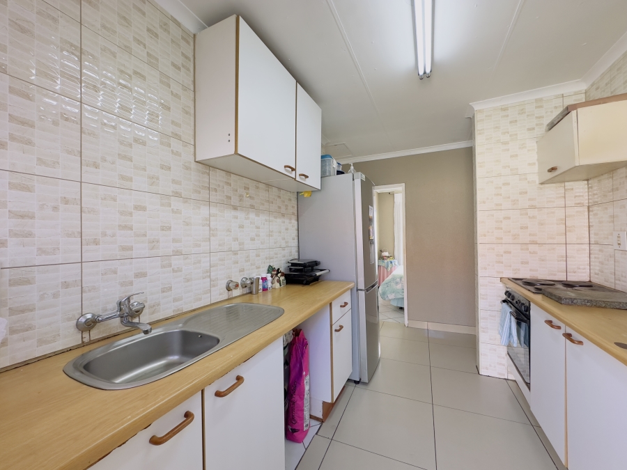 2 Bedroom Property for Sale in Meredale Gauteng