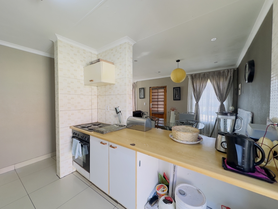 2 Bedroom Property for Sale in Meredale Gauteng