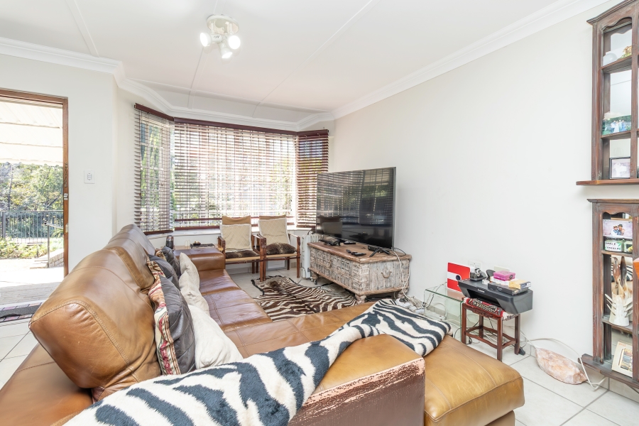 2 Bedroom Property for Sale in Bryanston Gauteng