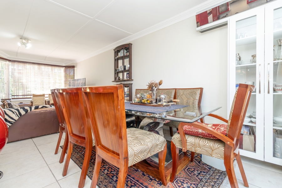 2 Bedroom Property for Sale in Bryanston Gauteng