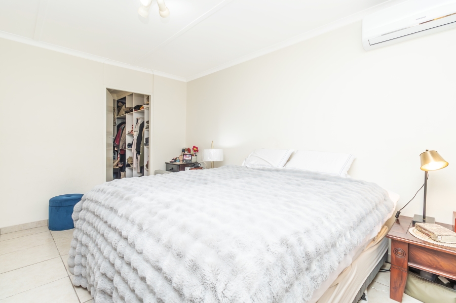2 Bedroom Property for Sale in Bryanston Gauteng
