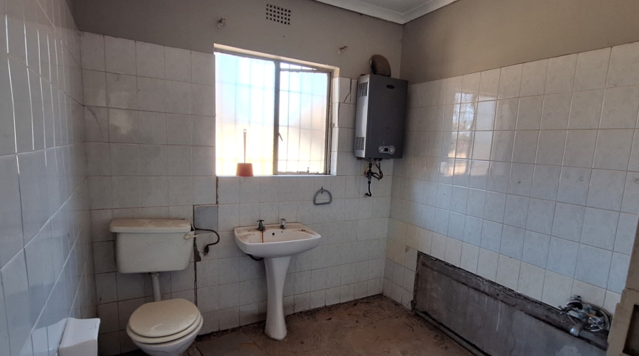 3 Bedroom Property for Sale in Vanwaartshof Gauteng