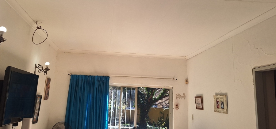 3 Bedroom Property for Sale in Vanwaartshof Gauteng
