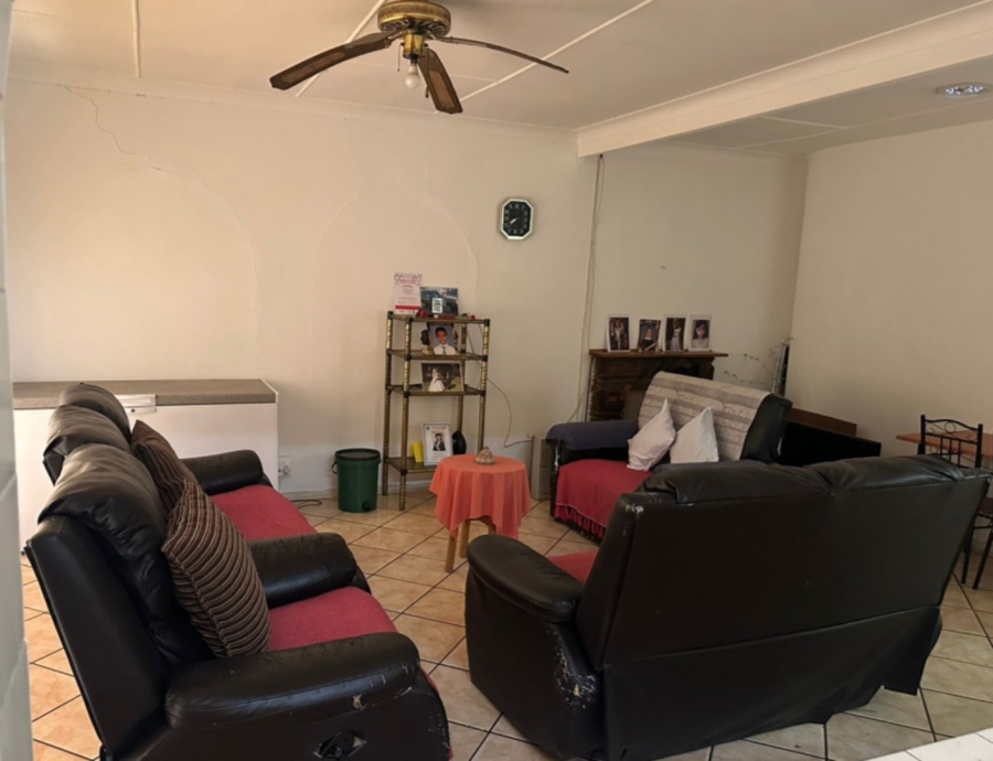 3 Bedroom Property for Sale in Vanwaartshof Gauteng