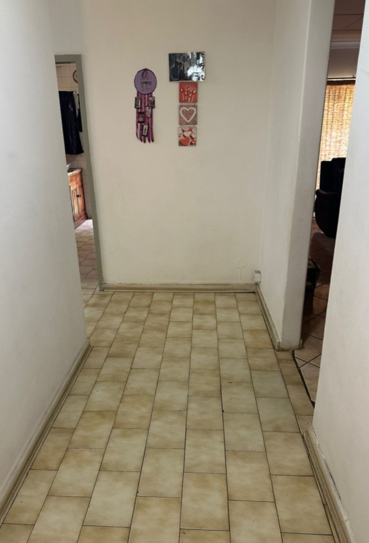 3 Bedroom Property for Sale in Vanwaartshof Gauteng