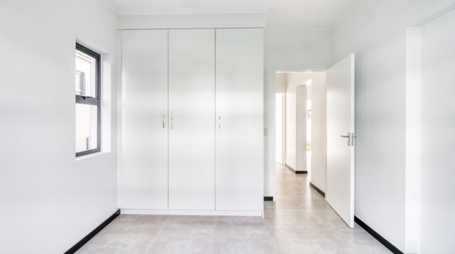 To Let 2 Bedroom Property for Rent in Fourways Gauteng