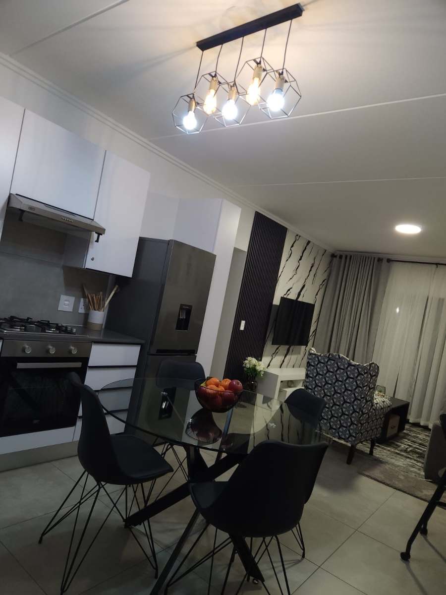 To Let 2 Bedroom Property for Rent in Fourways Gauteng