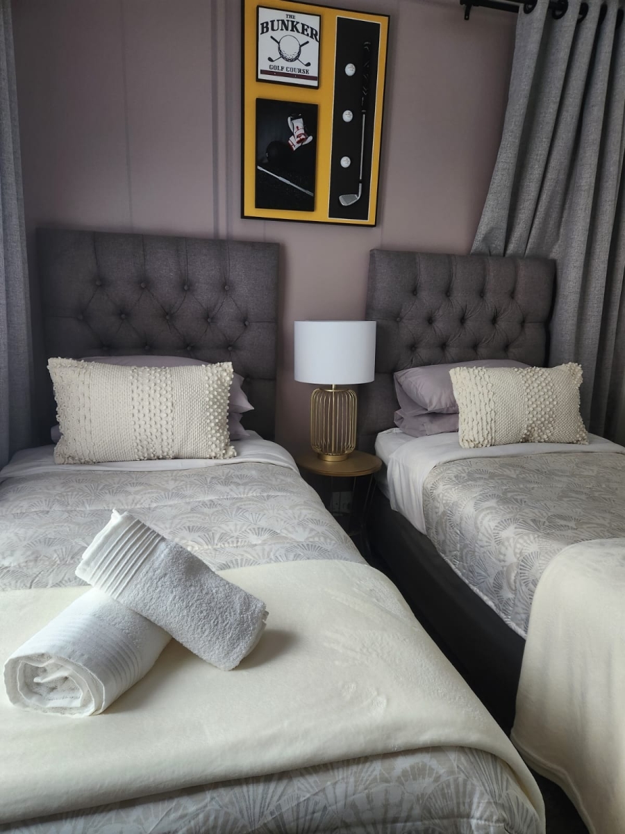 To Let 2 Bedroom Property for Rent in Fourways Gauteng