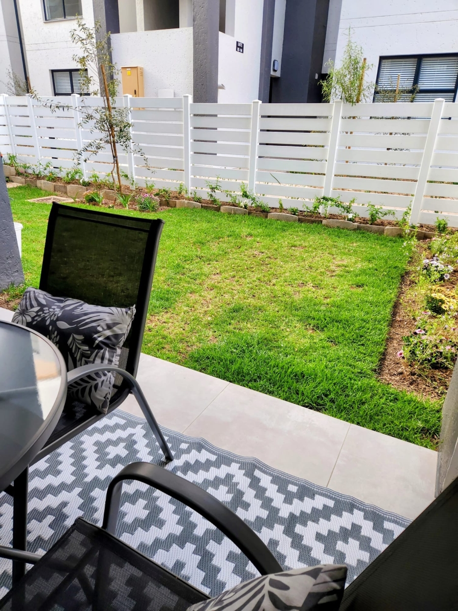 To Let 2 Bedroom Property for Rent in Fourways Gauteng