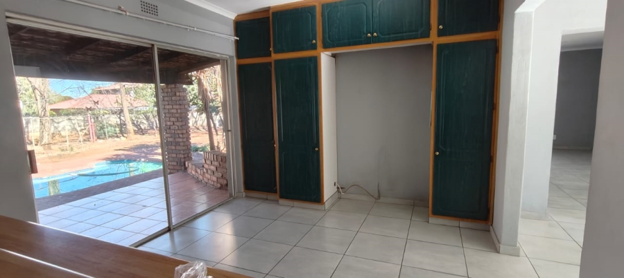 To Let 3 Bedroom Property for Rent in Three Rivers East Gauteng