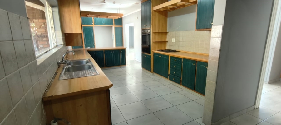 To Let 3 Bedroom Property for Rent in Three Rivers East Gauteng