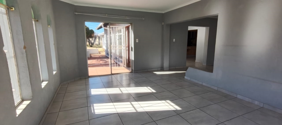 To Let 3 Bedroom Property for Rent in Three Rivers East Gauteng