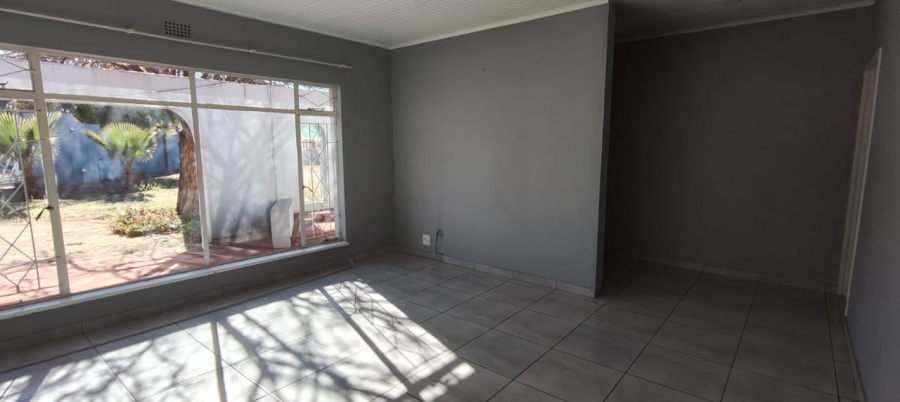 To Let 3 Bedroom Property for Rent in Three Rivers East Gauteng