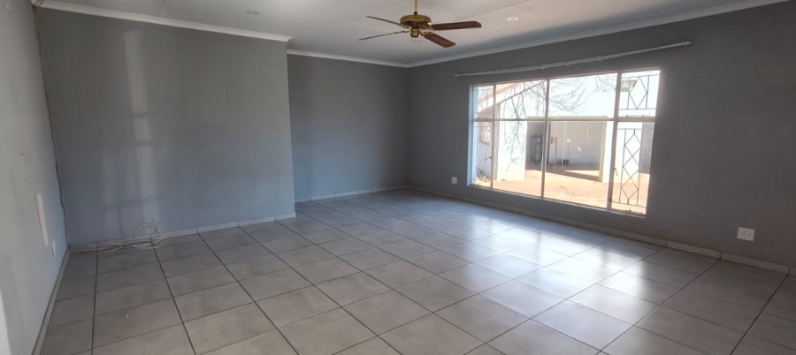 To Let 3 Bedroom Property for Rent in Three Rivers East Gauteng