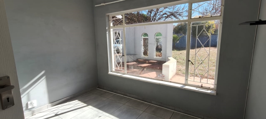 To Let 3 Bedroom Property for Rent in Three Rivers East Gauteng