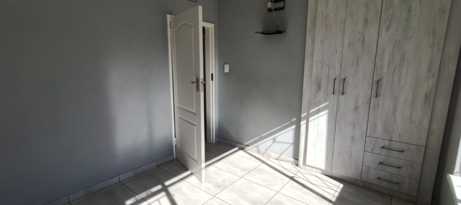 To Let 3 Bedroom Property for Rent in Three Rivers East Gauteng