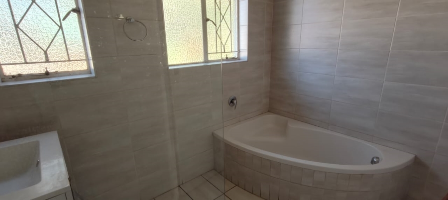 To Let 3 Bedroom Property for Rent in Three Rivers East Gauteng