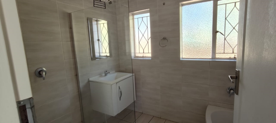 To Let 3 Bedroom Property for Rent in Three Rivers East Gauteng