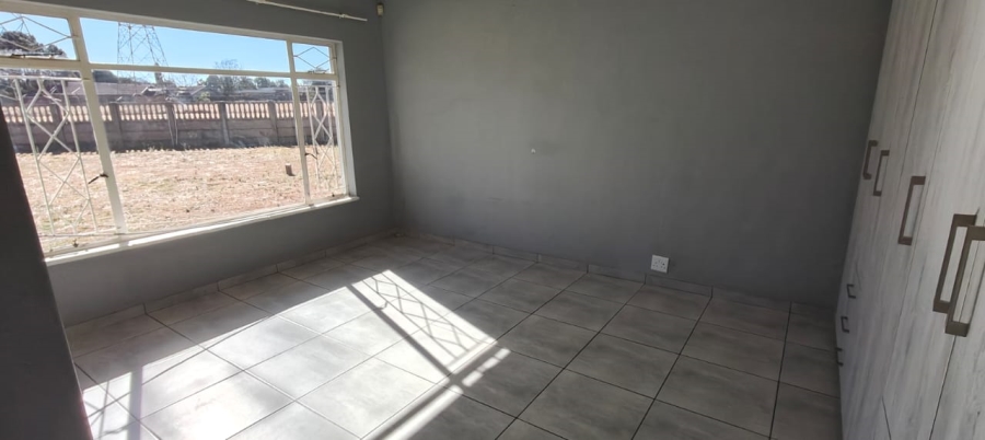 To Let 3 Bedroom Property for Rent in Three Rivers East Gauteng