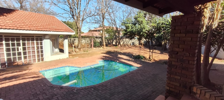 To Let 3 Bedroom Property for Rent in Three Rivers East Gauteng