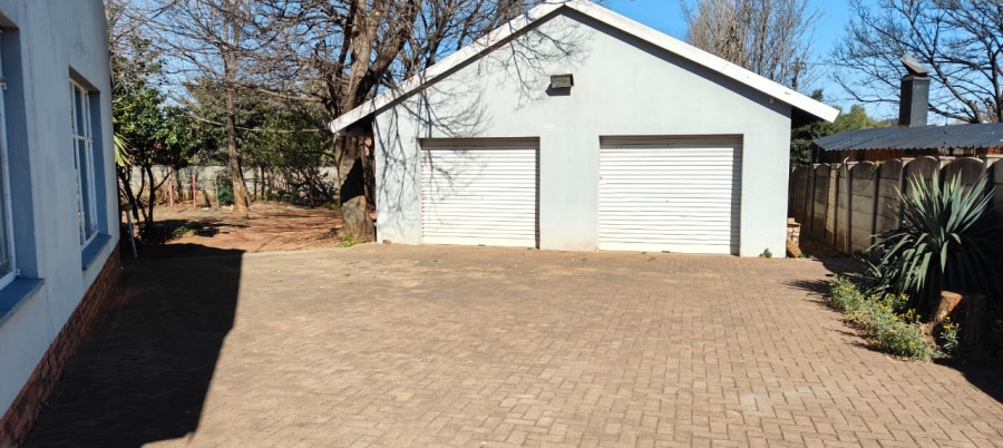 To Let 3 Bedroom Property for Rent in Three Rivers East Gauteng