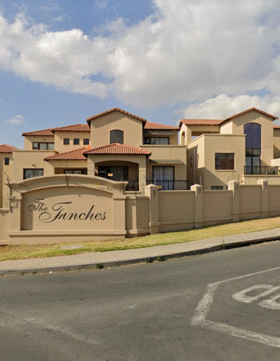 2 Bedroom Property for Sale in Noordwyk Gauteng