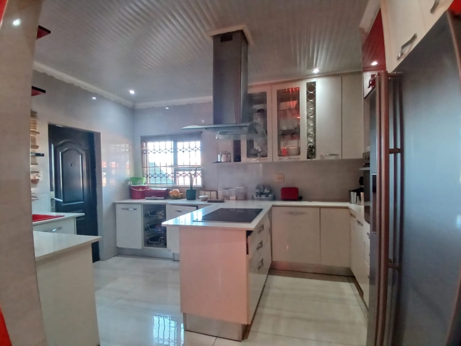 3 Bedroom Property for Sale in Bekkersdal Gauteng